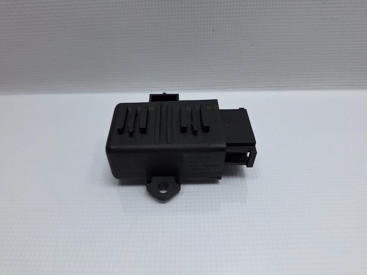 Releu incalzire scaune VOLKSWAGEN PASSAT Variant (3C5) [ 2005 - 2011 ] TDI (BMP) 103KW|140HP OEM 1K0959772
