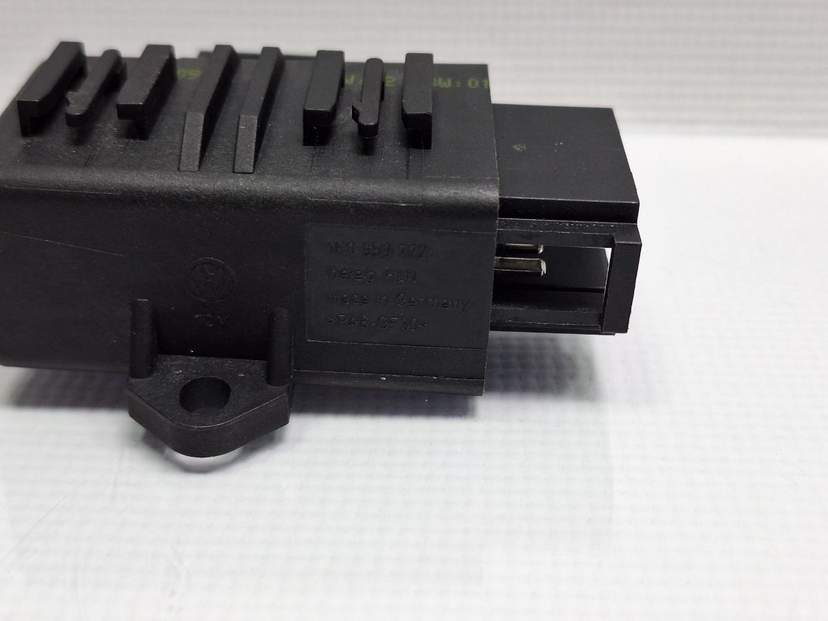 Releu incalzire scaune VOLKSWAGEN PASSAT Variant (3C5) [ 2005 - 2011 ] TDI (BMP) 103KW|140HP OEM 1K0959772
