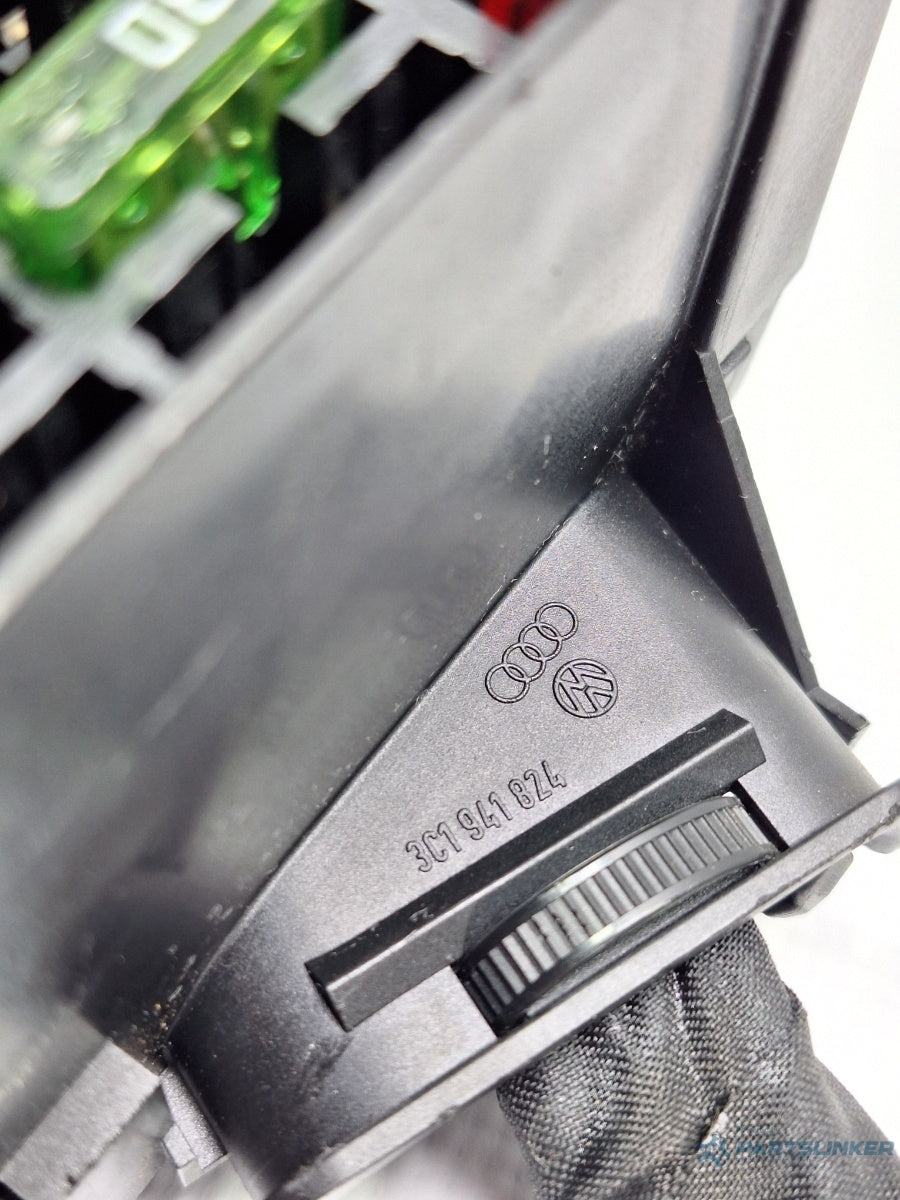 Panou sigurante VOLKSWAGEN PASSAT Variant (3C5) [ 2005 - 2011 ] TDI (BMP) 103KW|140HP  3C1941824