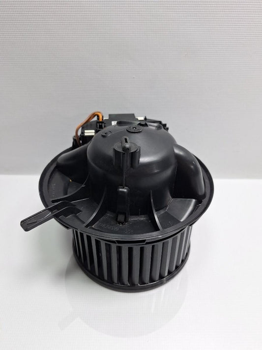 Ventilator aeroterma VOLKSWAGEN PASSAT Variant (3C5) [ 2005 - 2011 ] TDI (BMP) 103KW|140HP OEM 3C1820015J , 3C0907521B
