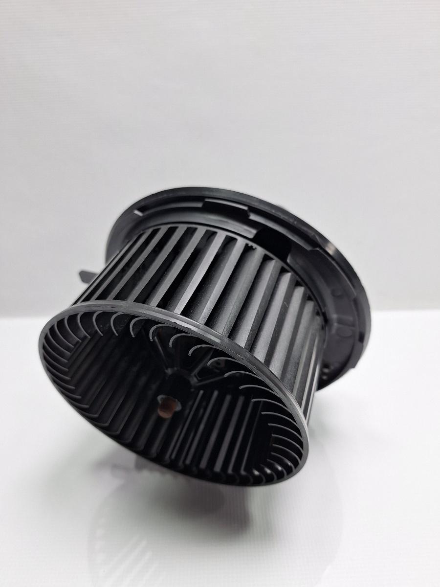 Ventilator aeroterma VOLKSWAGEN PASSAT Variant (3C5) [ 2005 - 2011 ] TDI (BMP) 103KW|140HP OEM 3C1820015J , 3C0907521B