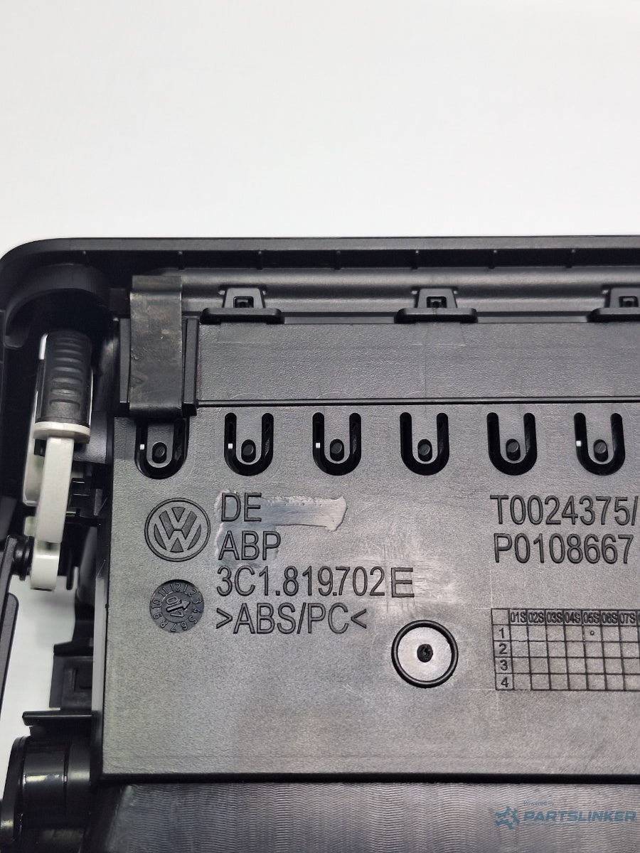 Grila ventilatie dreapta VOLKSWAGEN PASSAT Variant 3C5 2005 - 2011, Estate TDI BMP  3C1819702E