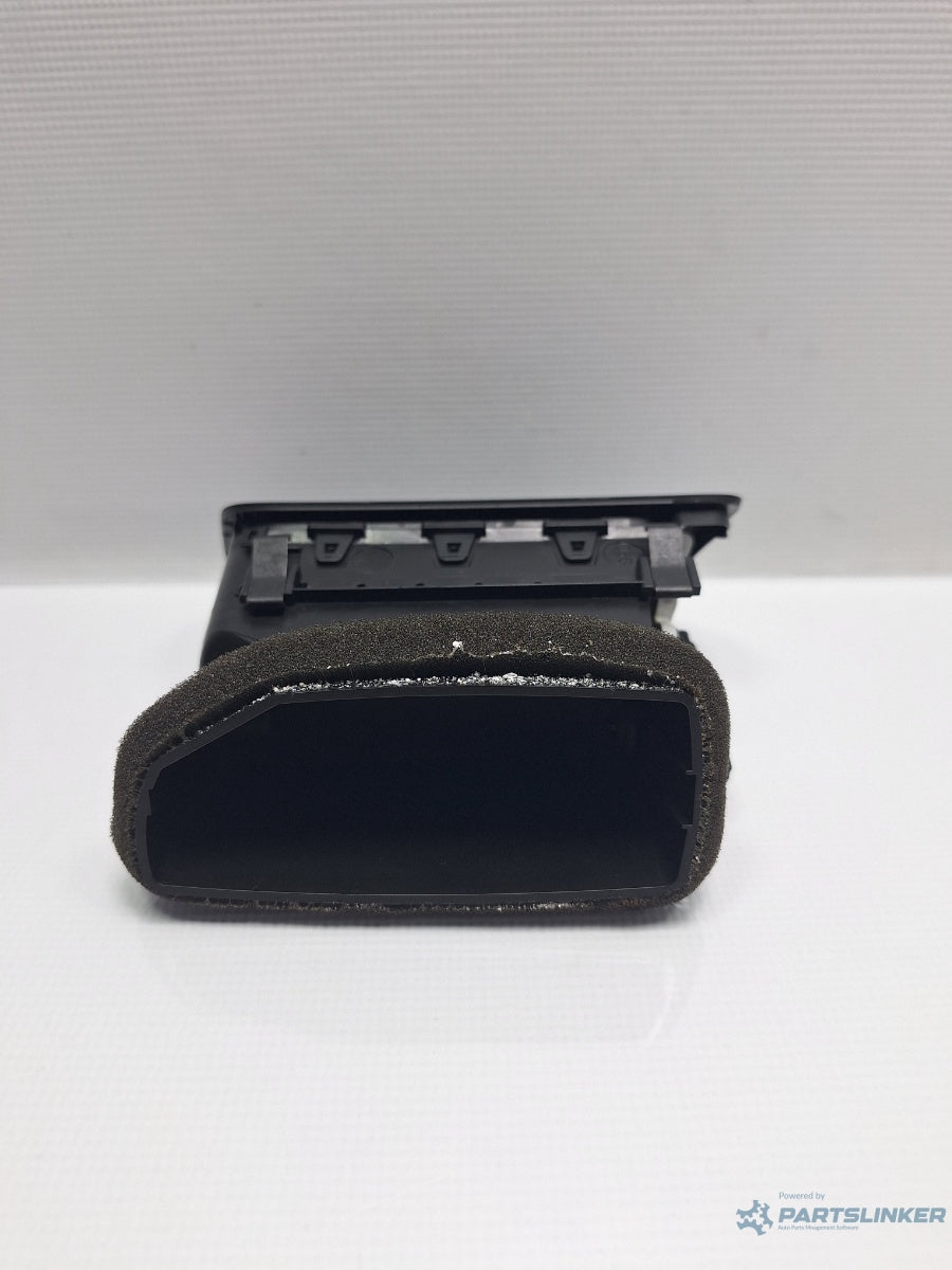 Grila ventilatie dreapta VOLKSWAGEN PASSAT Variant 3C5 2005 - 2011, Estate TDI BMP  3C1819702E