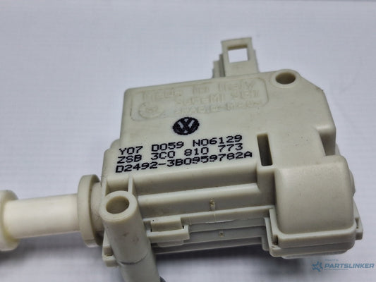 Motor sistem de închidere centralizată VOLKSWAGEN PASSAT Variant 3C5 2005 - 2011, Estate TDI BMP  3C0810773 , 3B0959782A