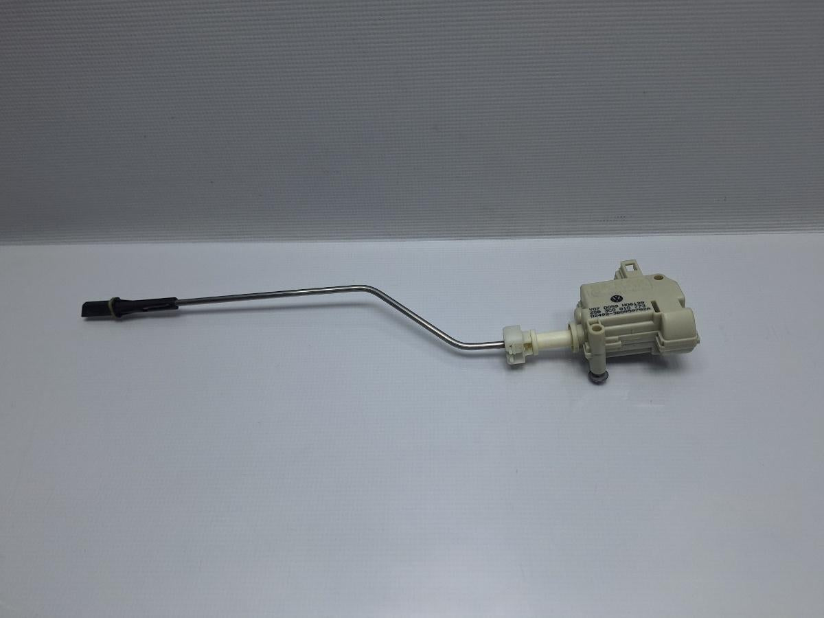 Motor sistem de inchidere centralizata VOLKSWAGEN PASSAT Variant 3C5 2005 - 2011, Estate TDI BMP  3C0810773 , 3B0959782A