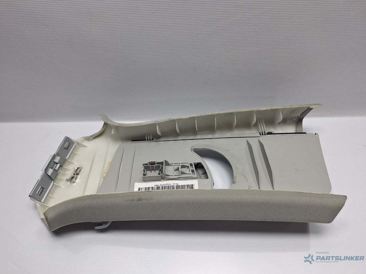 Ornament stalp centura dreapta VOLKSWAGEN PASSAT Variant 3C5 2005 - 2011, Estate TDI BMP  3C0868418E