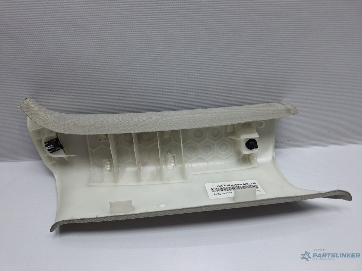 Ornament stalp porbagaj dreapta VOLKSWAGEN PASSAT Variant 3C5 2005 - 2011 TDI BMP  3C9867242C