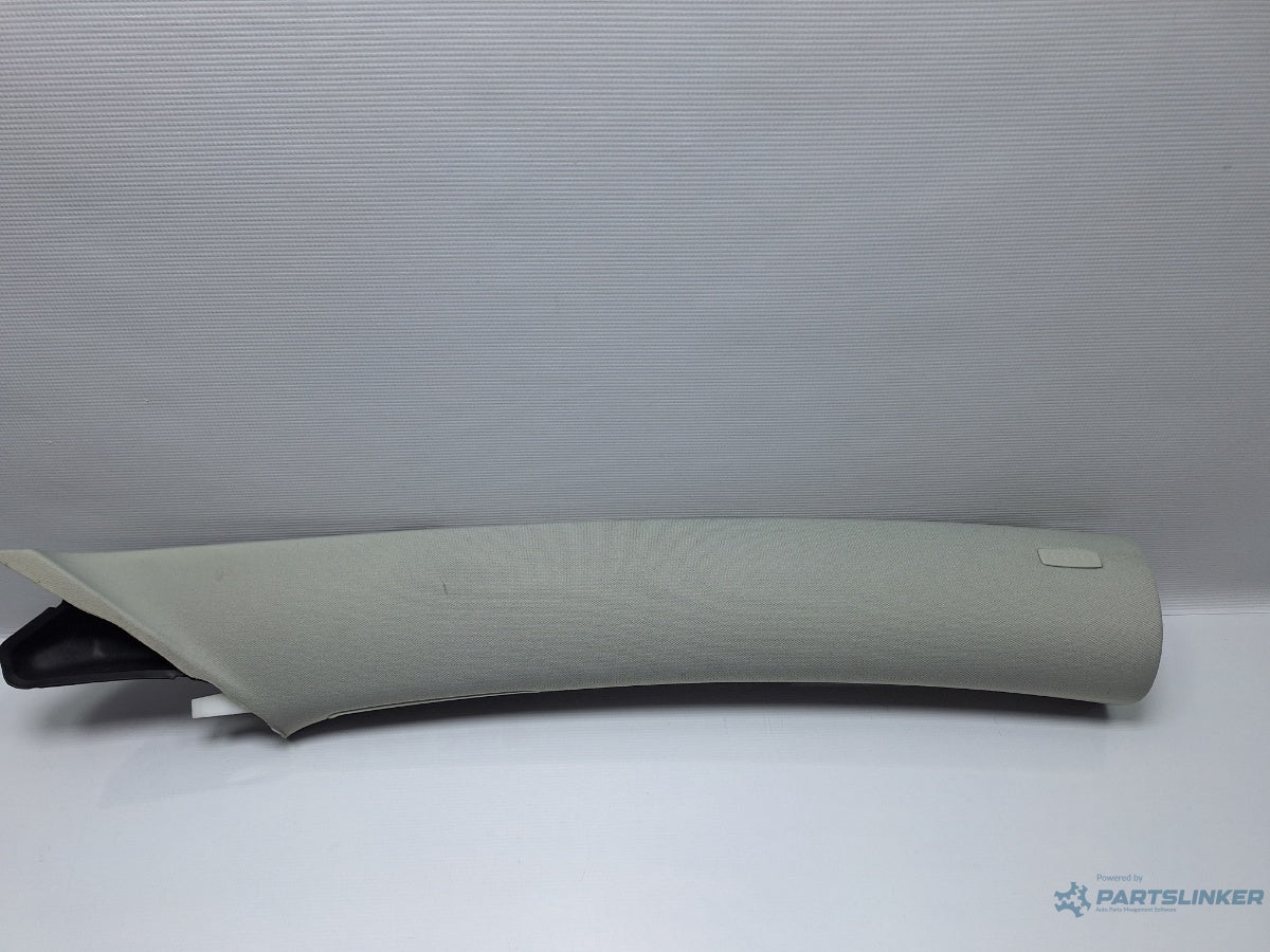 Ornament parbriz dreapta VOLKSWAGEN PASSAT Variant 3C5 2005 - 2011 TDI BMP  3C0867234G