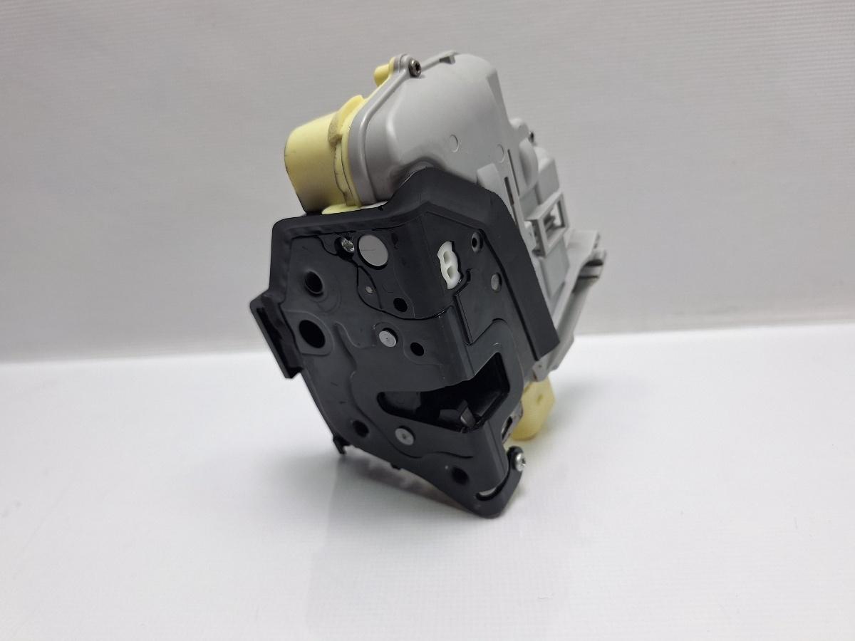 Broasca usa stanga fata VOLKSWAGEN PASSAT Variant 3C5 2005 - 2011 TDI BMP  3C1837015A