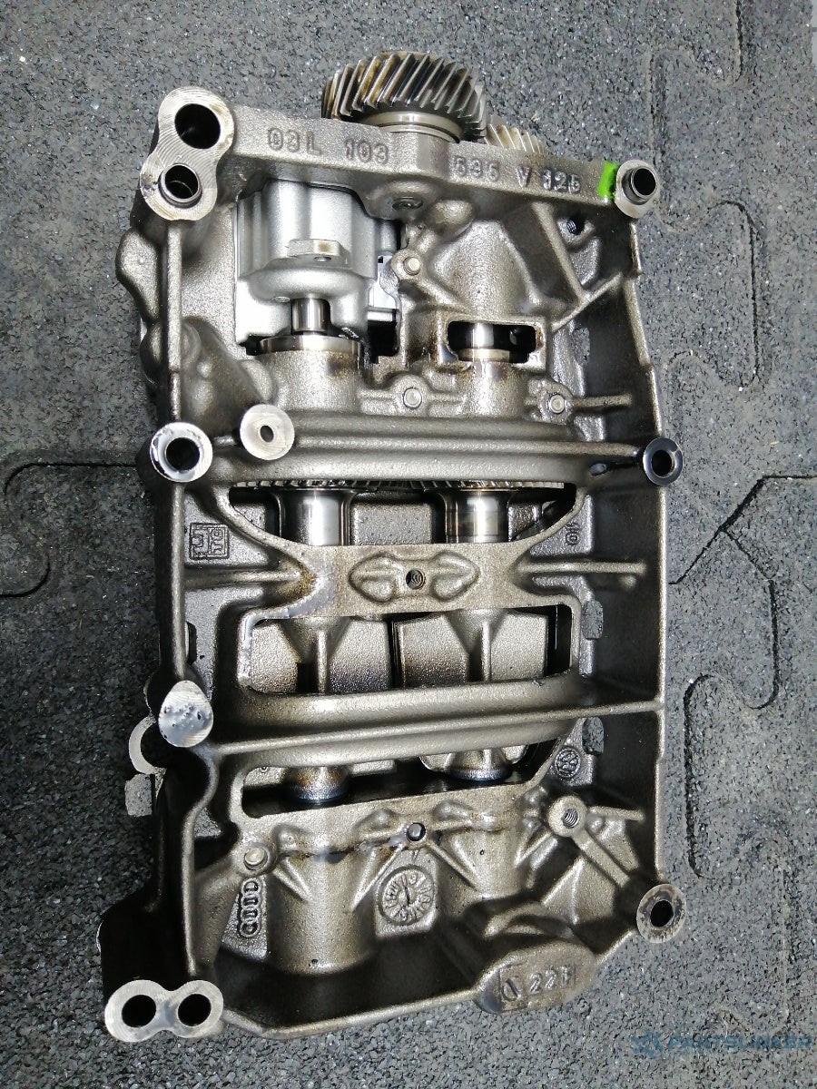 Pompa ulei 2.0 BiTDI CFCA  03L103537 VOLKSWAGEN T5 TRANSPORTER 2011 - 2015