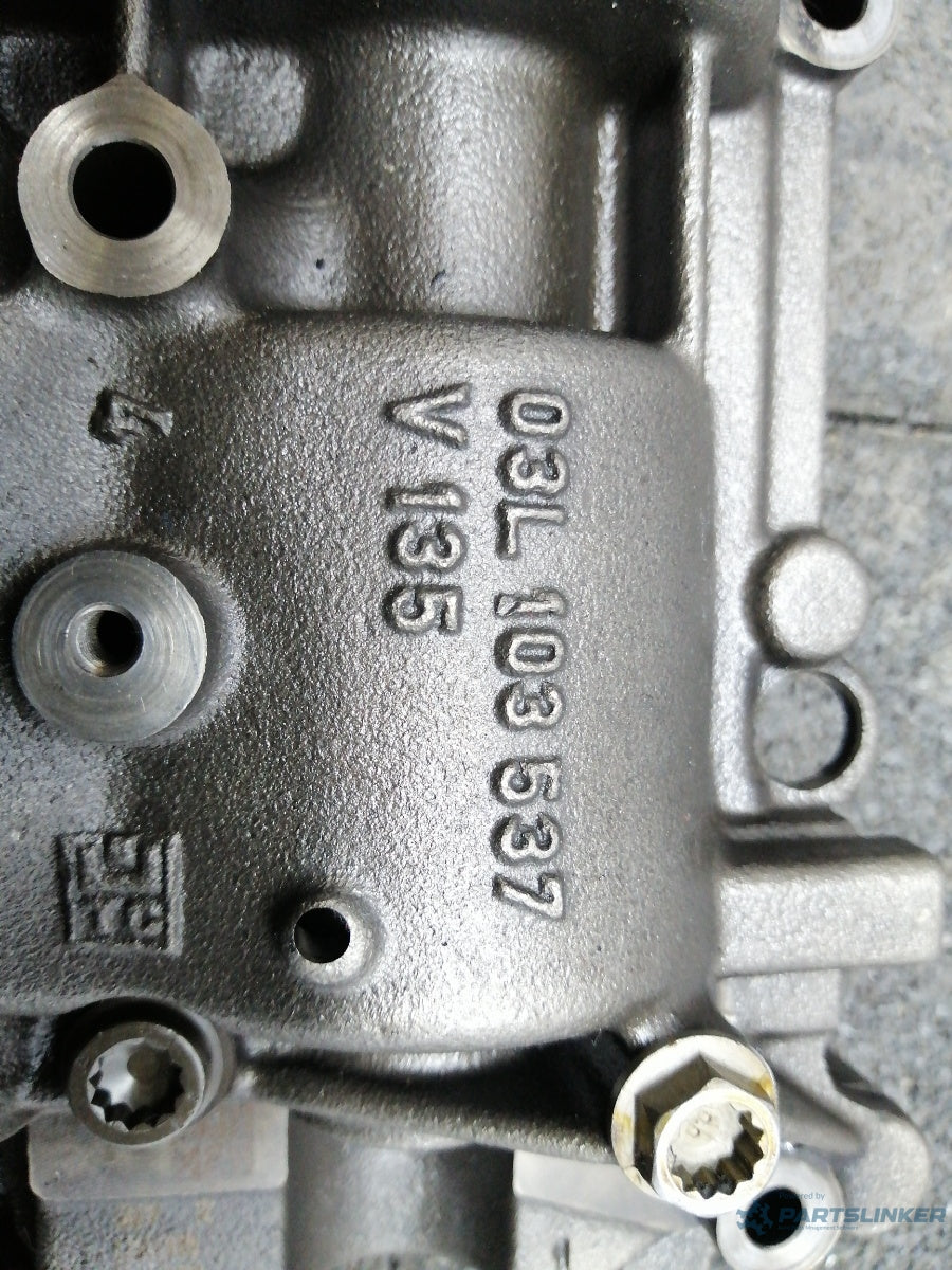 Pompa ulei 2.0 BiTDI CFCA  03L103537 VOLKSWAGEN T5 TRANSPORTER 2011 - 2015