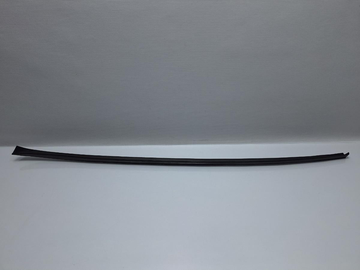 Ornamente parbriz stanga VOLKSWAGEN PASSAT Variant 3C5 2005 - 2011 TDI BMP 3C0854327A