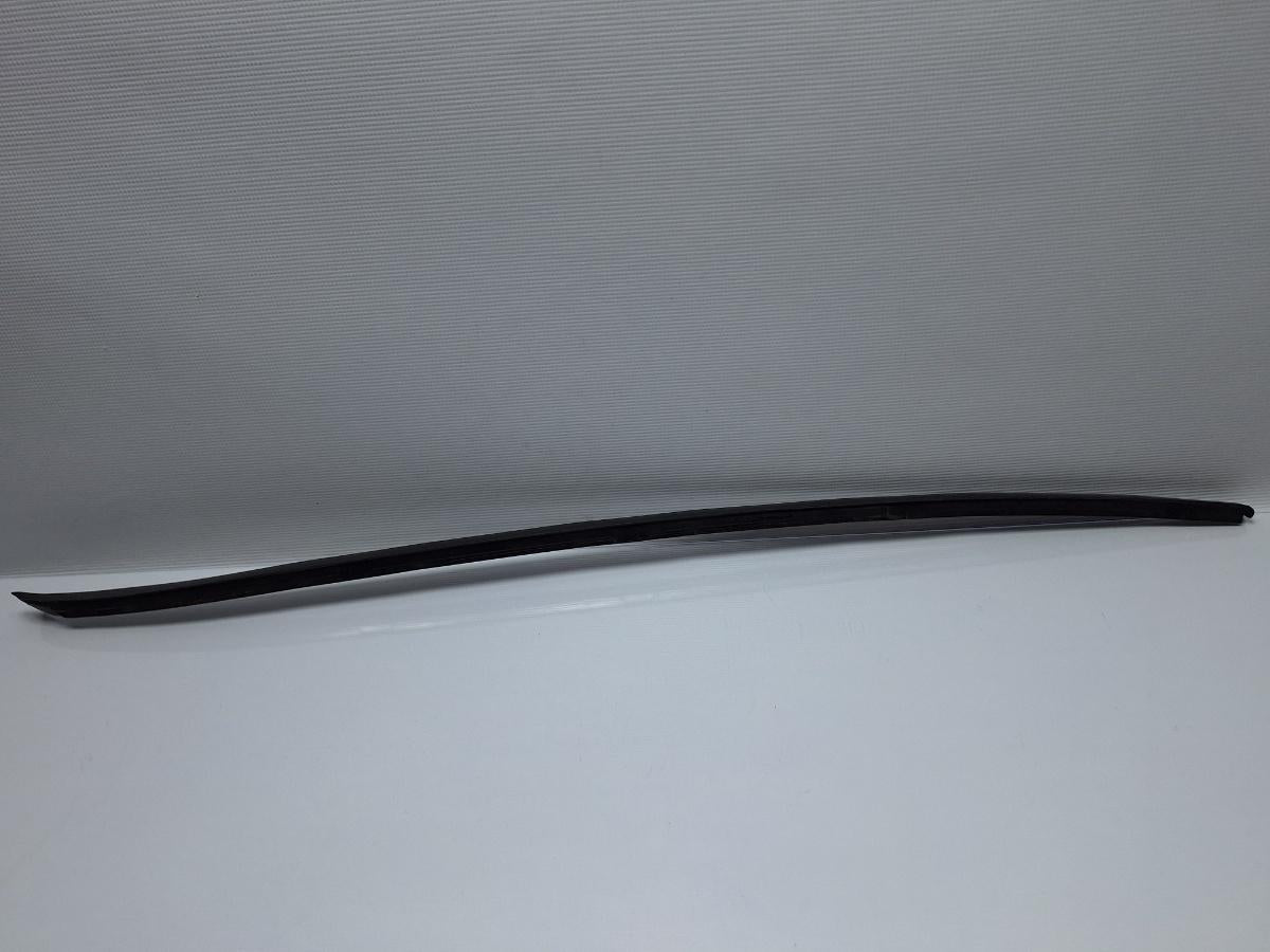 Ornamente parbriz stanga VOLKSWAGEN PASSAT Variant 3C5 2005 - 2011 TDI BMP 3C0854327A
