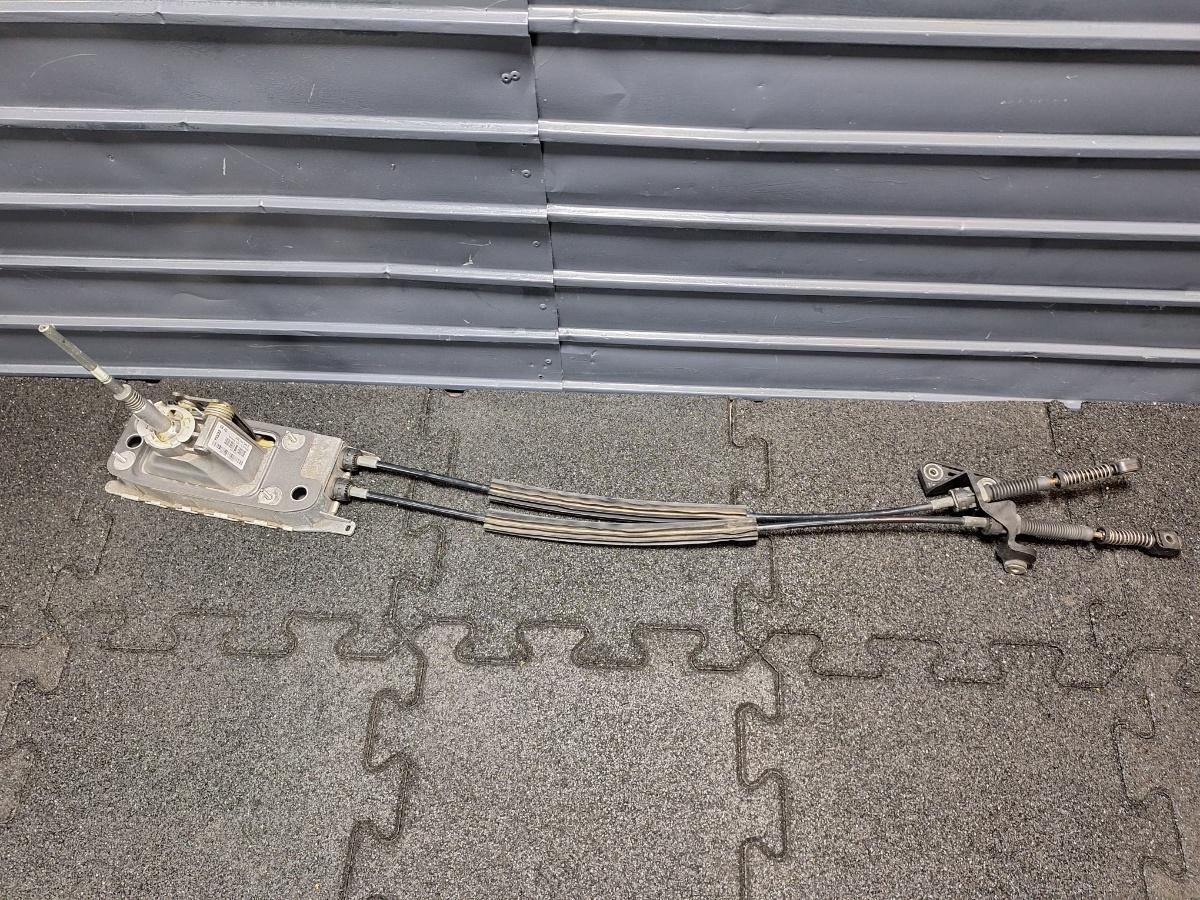 Suport timonerie schimbator de viteze VOLKSWAGEN PASSAT Variant 3C5 2005 - 2011 TDI BMP 3C0711049S , 3C0711266N