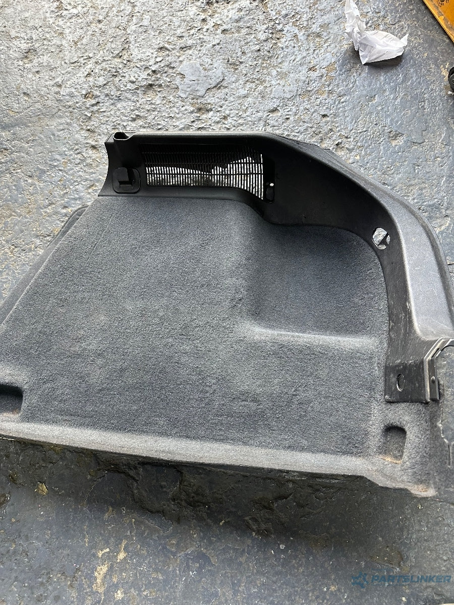 Laterale portbagaj stânga dreapta  AUDI A3 II Sportback 8PA 2004 - 2015 TDI BKC, BLS, BXE 8P4863879E 9BT / 8P4863880 9BT