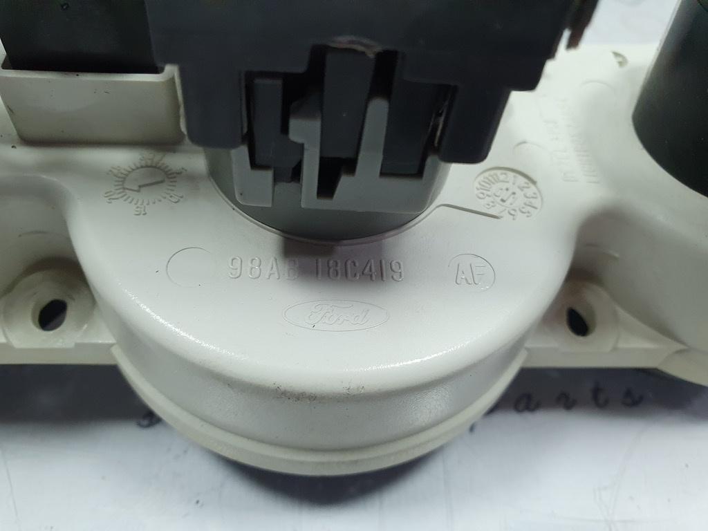 Panou climatizare FORD FOCUS Hatchback  DAW, DBW 1998 - 2007 98AB18C419