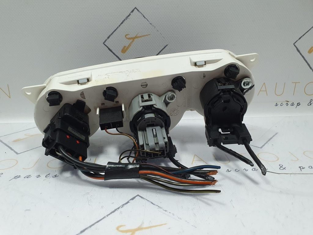 Panou climatizare FORD FOCUS Hatchback  DAW, DBW 1998 - 2007 98AB18C419