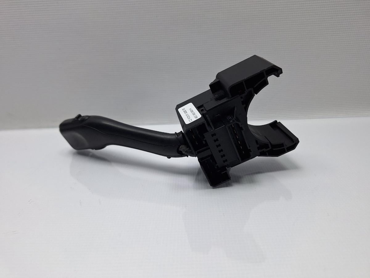 Maneta actionare stergatoare VOLKSWAGEN GOLF VAN IV Variant 1J5 1999 - 2006 TDI AGR, ALH 4B0953503H