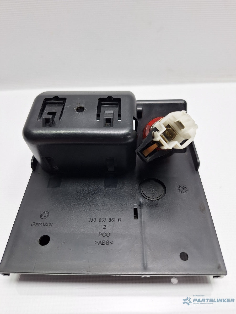 Scrumiera VOLKSWAGEN GOLF VAN IV Variant 1J5 1999 - 2006 TDI AGR, ALH 1J0857961G