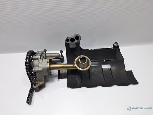 Pompa ulei VOLKSWAGEN GOLF VAN IV Variant 1J5 1999 - 2006 TDI AGR, ALH 06A115105