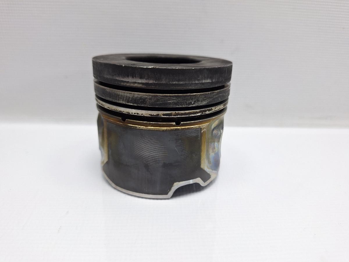 Piston AUDI Q7 4LB 2006 - 2016 TDI quattro BUG 059107065BJ
