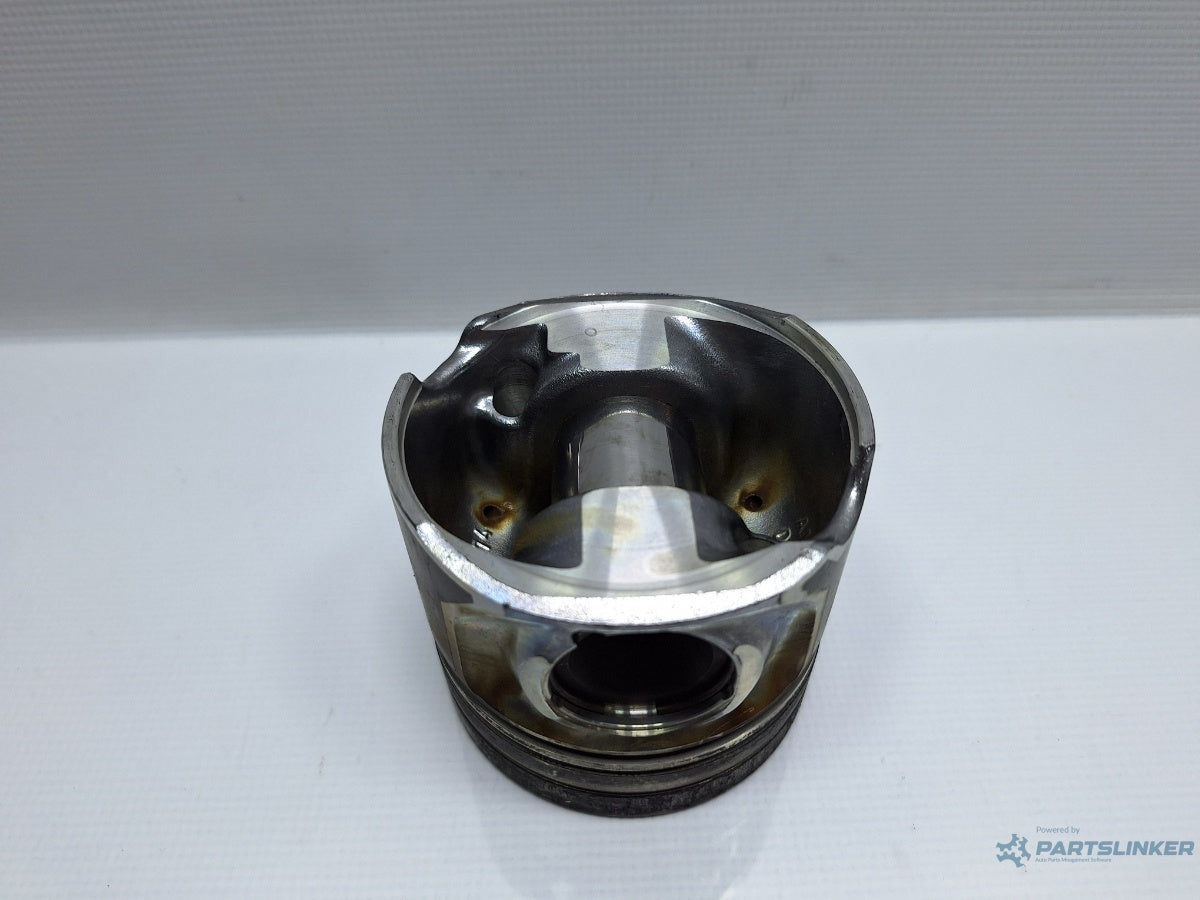 Piston AUDI Q7 4LB 2006 - 2016 TDI quattro BUG 059107065BJ