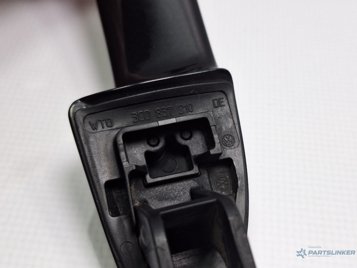 Maner usa dreapta VOLKSWAGEN PASSAT Variant 3C5 2005 - 2011 TDI CAYC 3C0837210