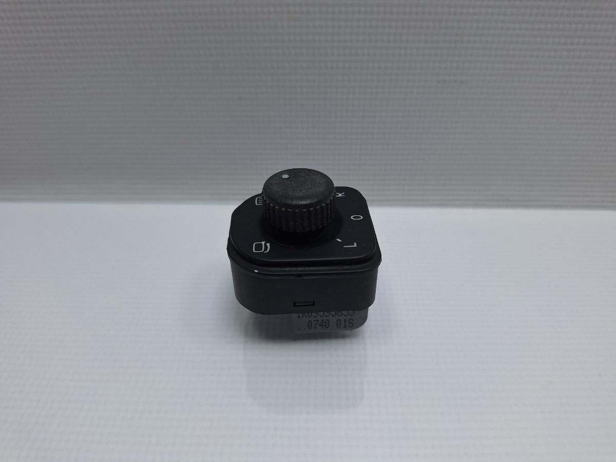 Buton reglaj oglinzi VOLKSWAGEN PASSAT Variant 3C5 2005 - 2011 TDI CAYC 1K0959565J