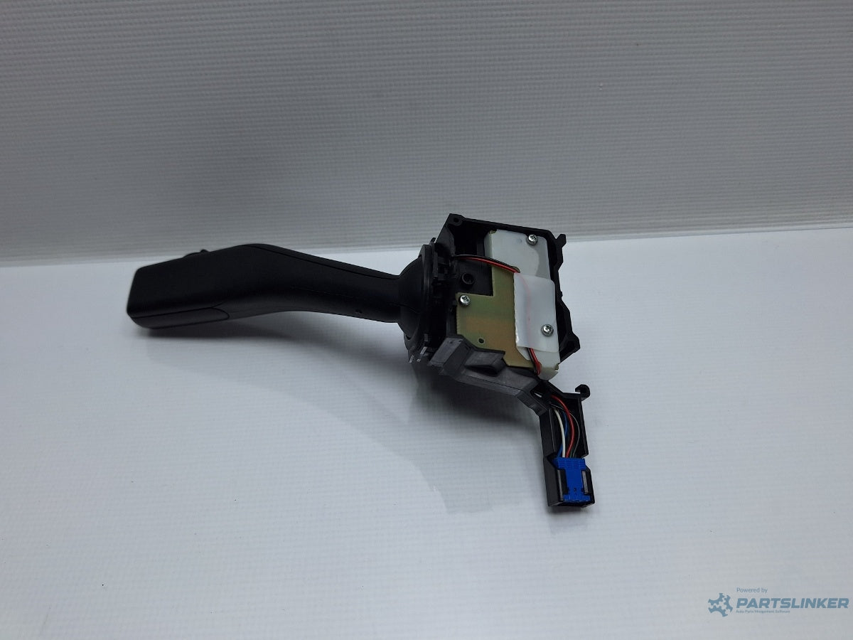 Maneta stergatoare VOLKSWAGEN GOLF V 1K1 2003 - 2009 TDI BKC, BLS, BXE 1K0953519CN