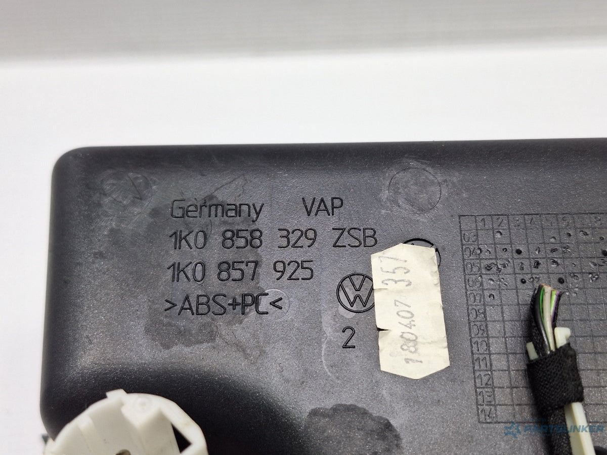 Sertar consola centrala VOLKSWAGEN GOLF V 1K1 2003 - 2009 TDI BKC, BLS, BXE 1K0858329