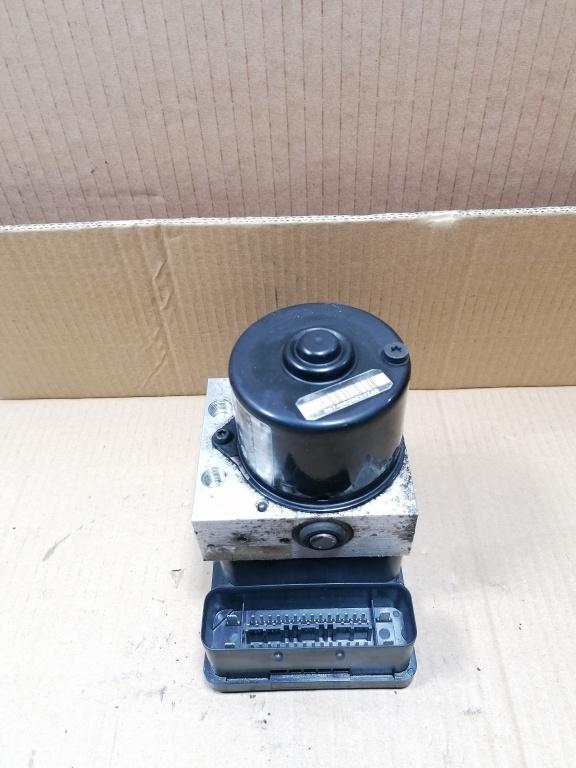 Pompa ABS  AUDI A3 II 8P1 2003 - 2013  1K0614517H  / 1K0907379K