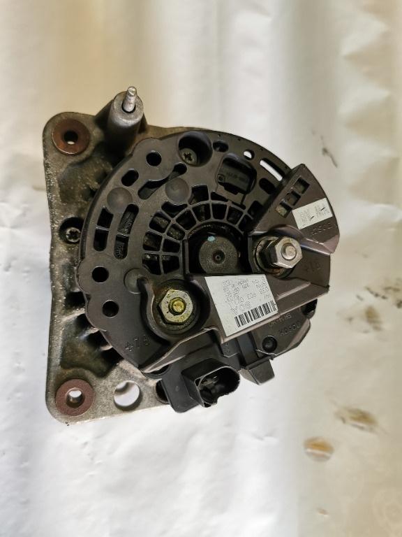 Alternator 90A  VOLKSWAGEN GOLF IV 1J1 1997 - 2007 1.9 TDI ATD, AXR BOSCH 0124325001381 038903023L