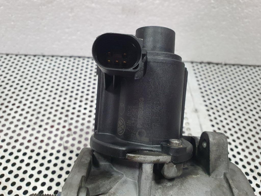 EGR  VOLKSWAGEN TRANSPORTER IV Bus 70XB, 70XC, 7DB, 7DW, 7DK 1990 - 2 2.5 2.5 AET, APL, AVT 076131501B