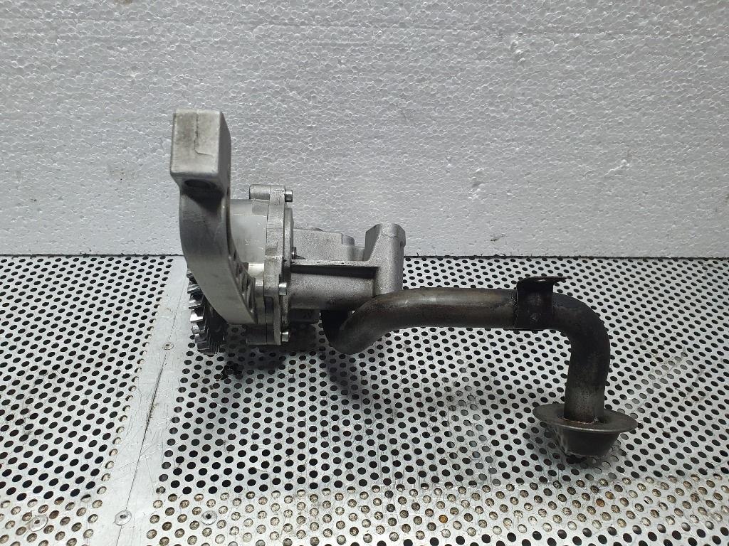Pompa ulei VOLKSWAGEN TRANSPORTER IV Bus 70XB, 70XC, 7DB, 7DW, 7DK 1990 - 2 2.5 2.5 AAF, ACU, AEN, AEU