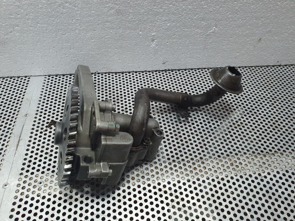 Pompa ulei VOLKSWAGEN TRANSPORTER IV Bus 70XB, 70XC, 7DB, 7DW, 7DK 1990 - 2 2.5 2.5 AAF, ACU, AEN, AEU