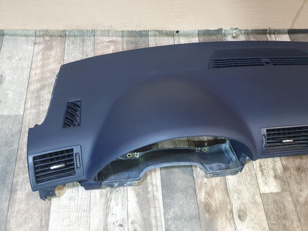 Plansa de bord albastra AUDI A4 II 8E2, B6 2000 - 2005 2.0 2.0 ALT 8E1858041