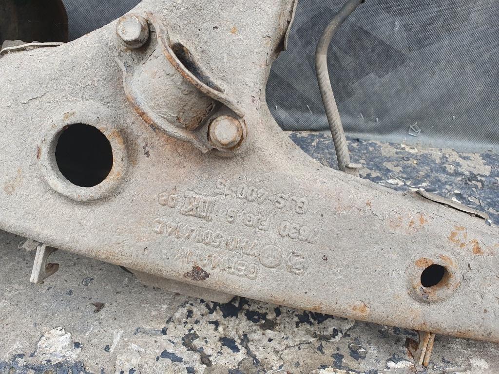 Brat cu fuzeta dreapta spate VOLKSWAGEN TRANSPORTER IV Bus 70XB, 70XC, 7DB, 7DW, 7DK 1990 - 2 7H0501414D