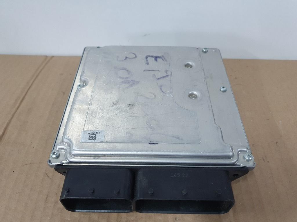 Calculator ECU motor BMW 5 E60 2001 - 2010 BOSCH 0281016638  8509034