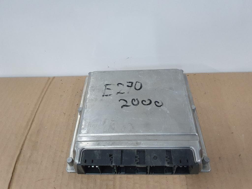 Calculator ECU motor MERCEDES-BENZ /8 W114 1968 - 1976 2.8 280 BOSCH 0281010043  A0225458132