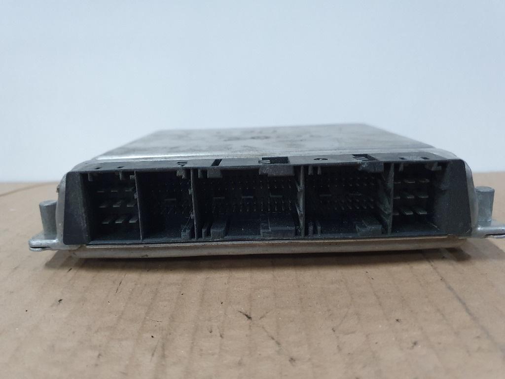 Calculator ECU motor MERCEDES-BENZ /8 W114 1968 - 1976 2.8 280 BOSCH 0281010043  A0225458132
