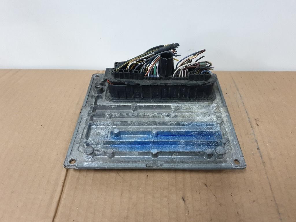 Calculator motor FORD FOCUS Hatchback  DAW, DBW 1998 - 2007 1.6 1.6 SIEMENS S118325001 S118934101G