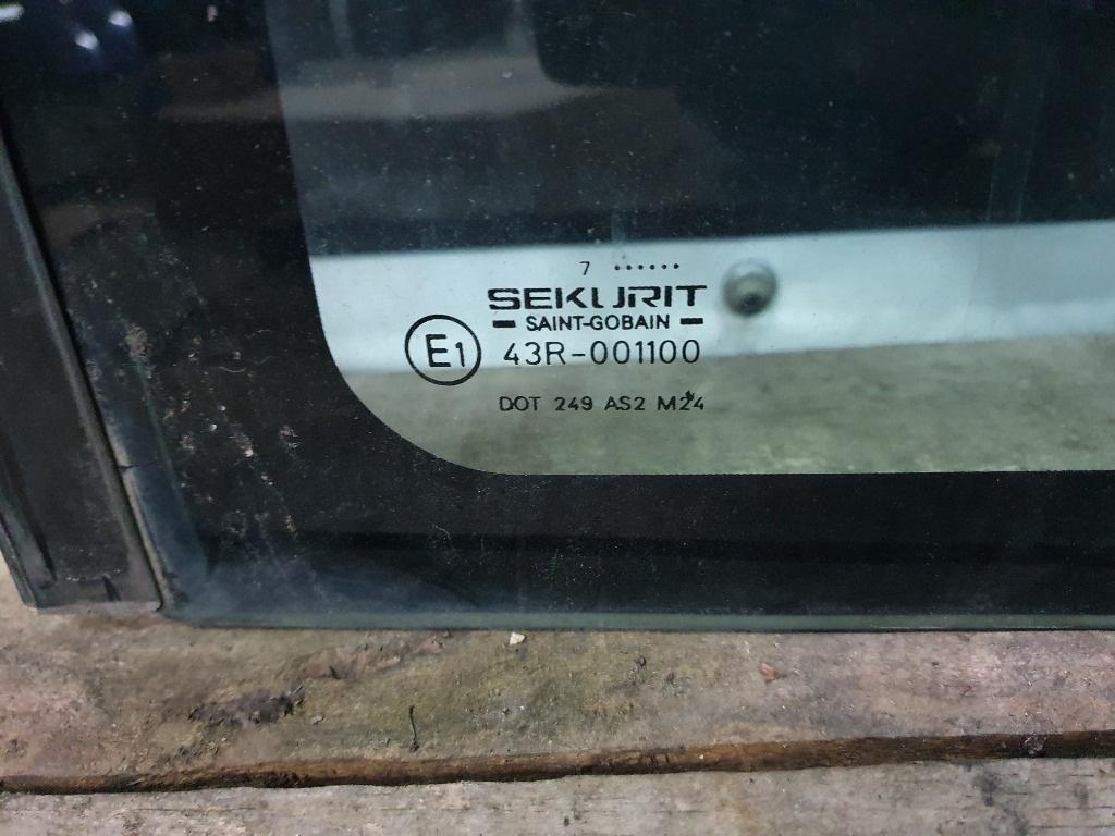 Geam stanga spate  CITROËN BERLINGO Box M_ 1996 - 2011 1.6 HDI 75 9HW (DV6BTED4), DV6B 8569 J5 / 43R-001100