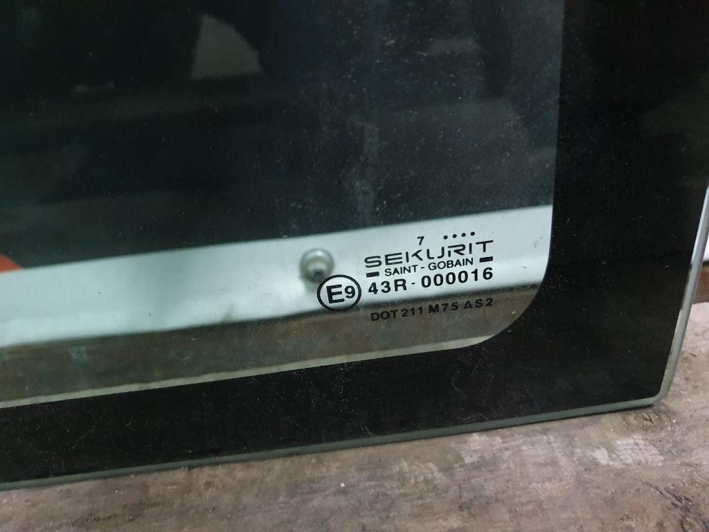 Geam stanga mijloc  CITROËN BERLINGO Box M_ 1996 - 2011 1.6 HDI 75 9HW (DV6BTED4), DV6B 43R-000016