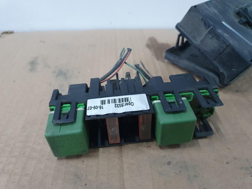 Panou relee  CITROËN BERLINGO Box M_ 1996 - 2011 1.6 HDI 75 9HW (DV6BTED4), DV6B 8532