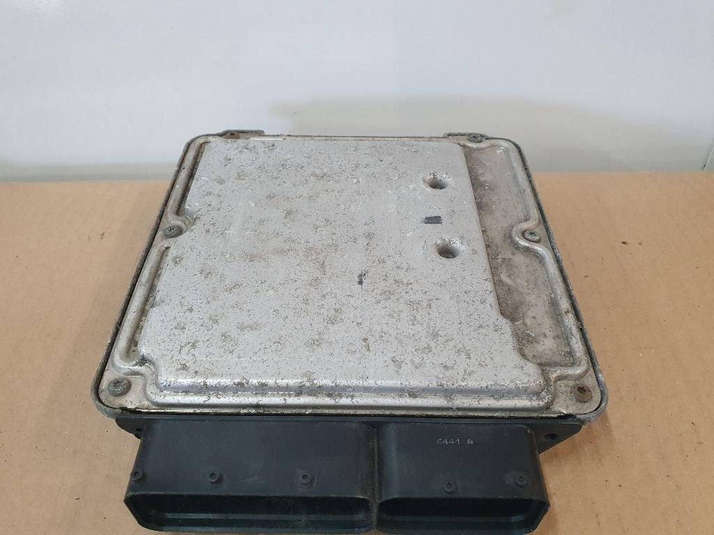 Calculator ECU motor SKODA OCTAVIA 1Z3 2004 - 2013 1.9 TDI BJB, BKC, BLS, BXE BOSCH 0281012237 03G906016K