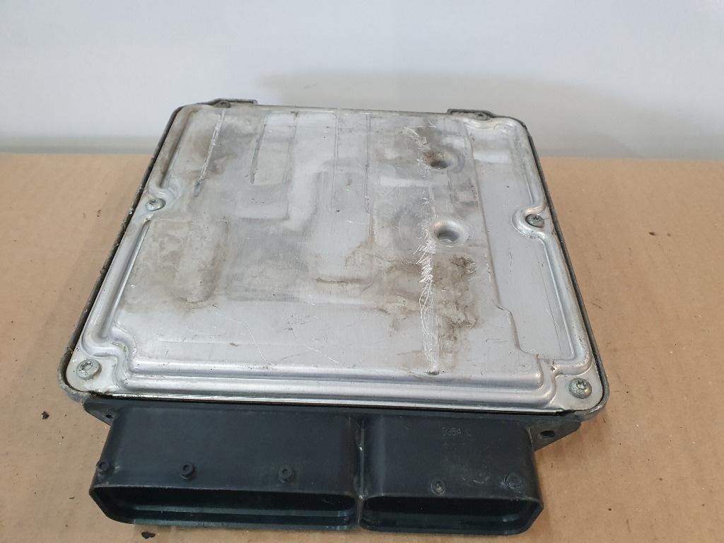 Calculator ECU motor VOLKSWAGEN GOLF V 1K1 2003 - 2009 1.9 TDI BKC, BLS, BXE BOSCH  0281011901 03G906016DF