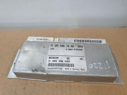 Calculator ABS ASR MERCEDES-BENZ E-CLASS II W210 1995 - 2003 2.2 E 220 CDI OM 611.961 BOSCH 0265109052 0175457332