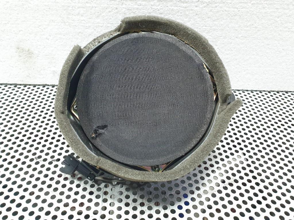 Boxa usa stanga spate MERCEDES-BENZ M-CLASS W163 1998 - 2005 2.7 ML 270 CDI OM 612.963  A1638201702