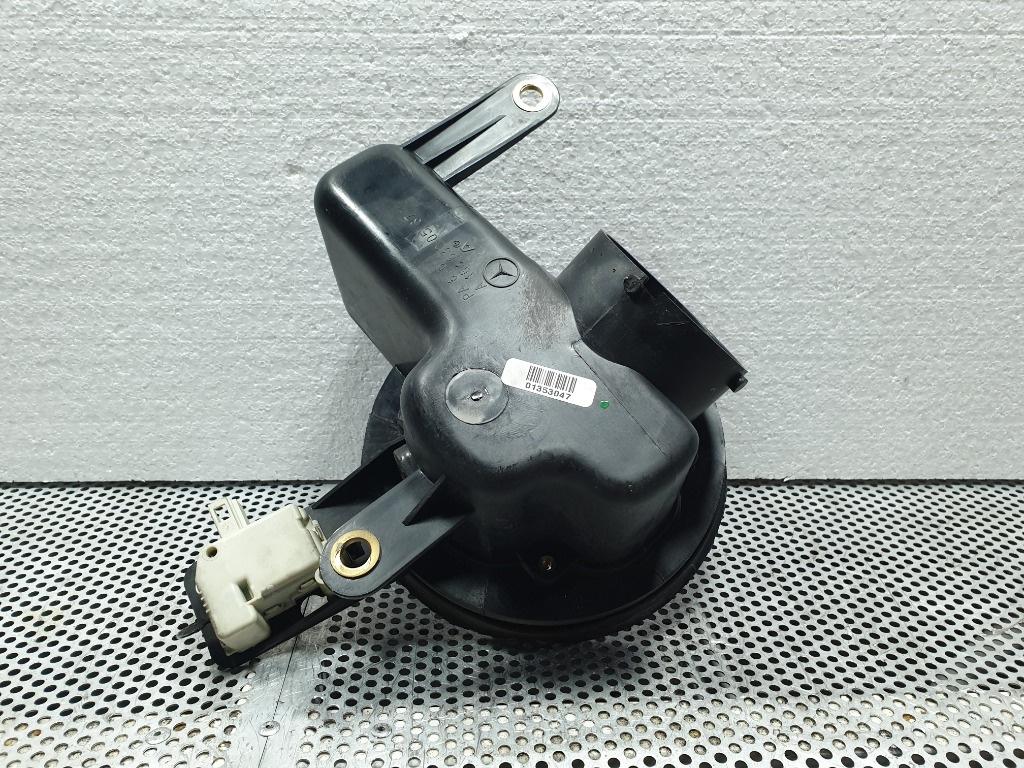 Ornamente usita rezervor combustibil MERCEDES-BENZ M-CLASS W163 1998 - 2005 ML 270 CDI OM 612.963 A1636300567