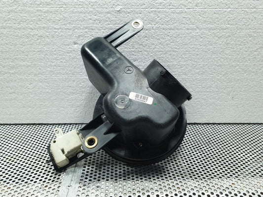 Ornamente usita rezervor combustibil MERCEDES-BENZ M-CLASS W163 1998 - 2005 ML 270 CDI OM 612.963 A1636300567